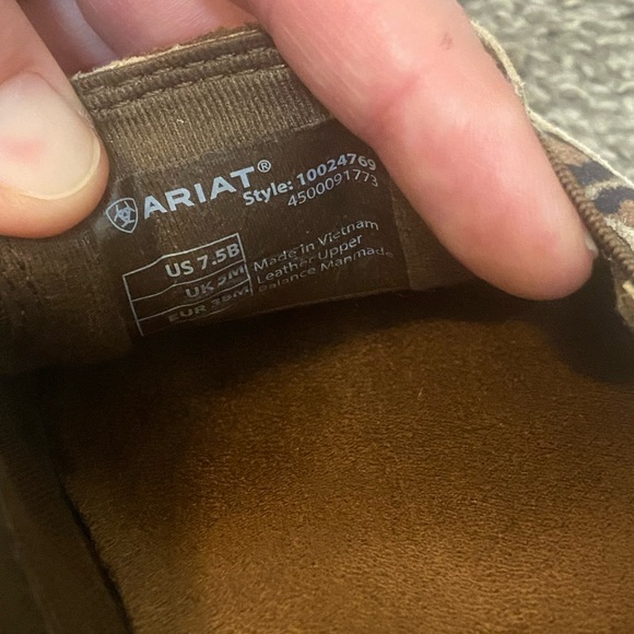 Ariat Women's Leopard Print Cruiser Slip-On Shoes - Picture 3 of 5